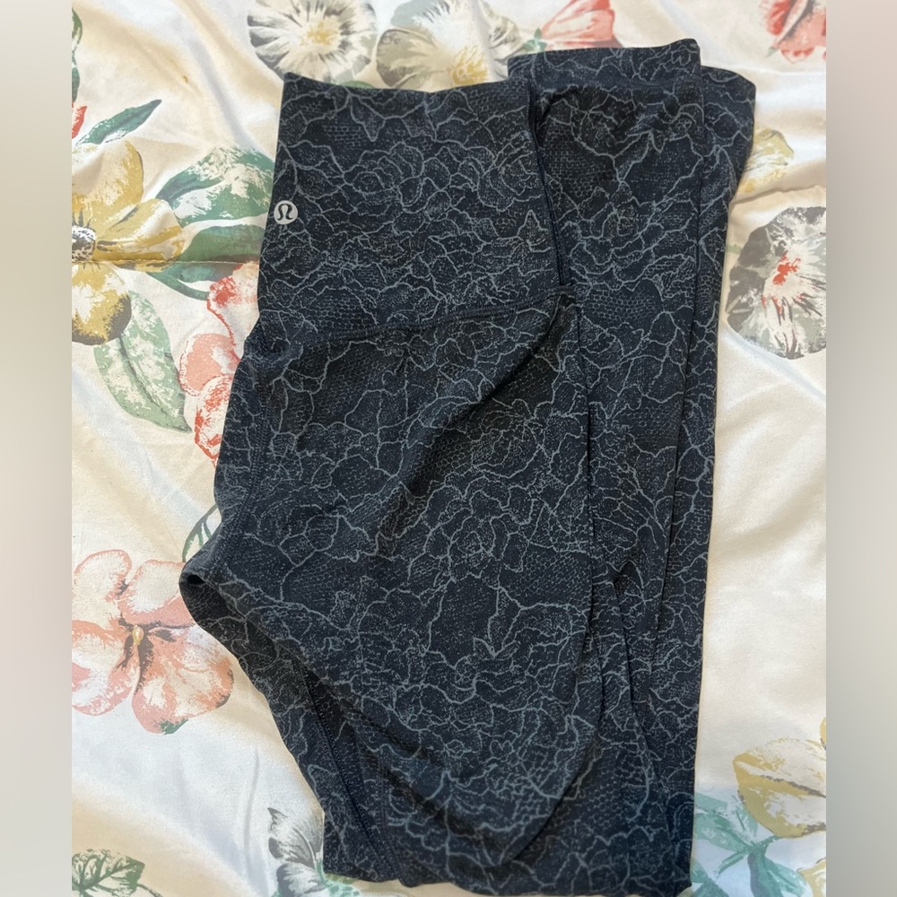 Lululemon align 25” inseam size 2